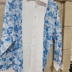 Vineyard Vines Blue and White Casual Shirt